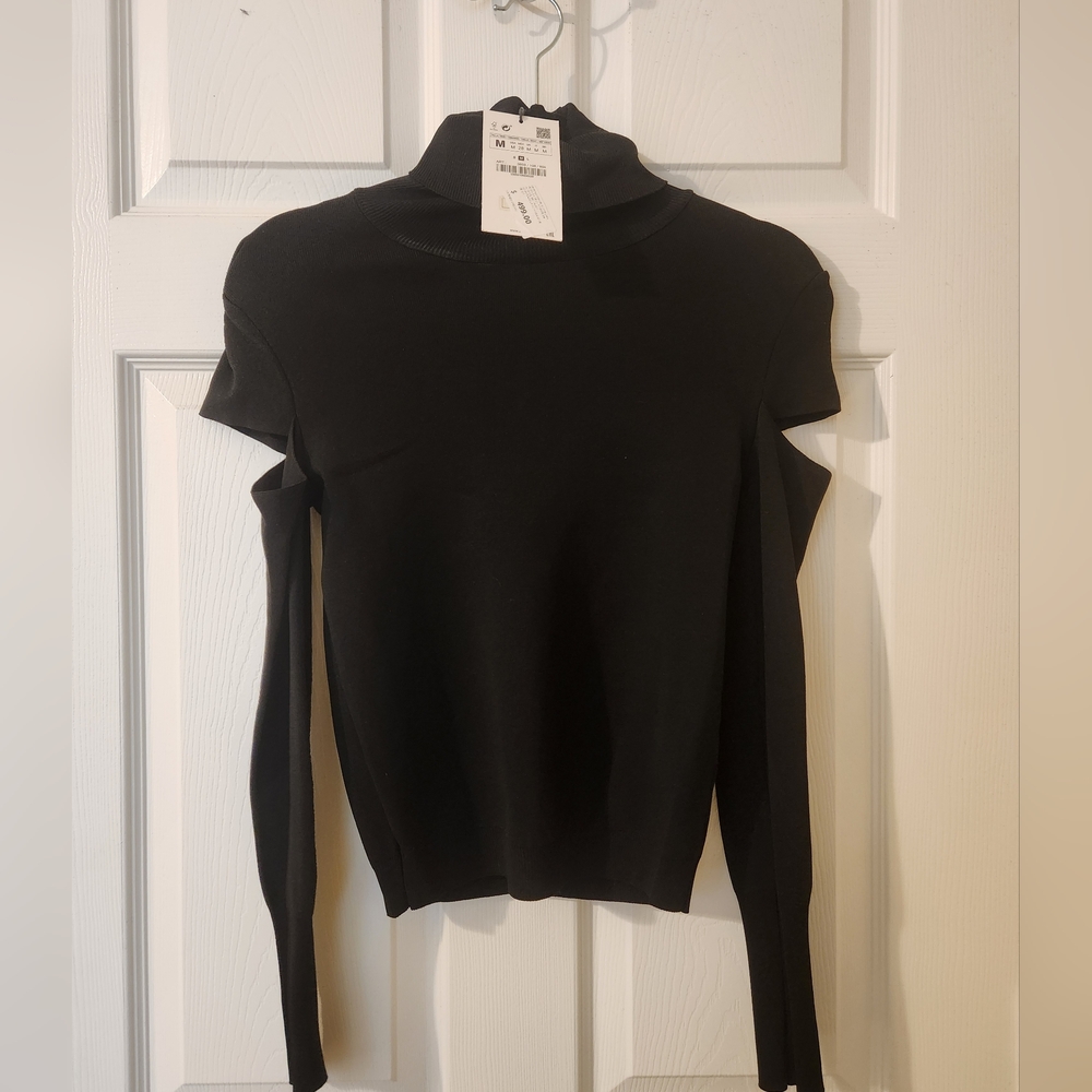 ZARA NEW Never worn black knit turtle neck with arm cut outs